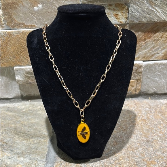 Stamped Gucci Yellow Bee Pendant - Picture 1 of 6